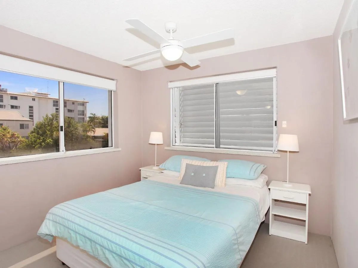 3 Bedroom Unit With Views Of Marina, Close To Beach Mooloolaba